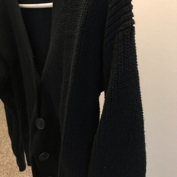 Old Navy Lightweight Cotton and Linen-Blend Shaker-Stitch Cadigan Sweater - Picture 3 of 7